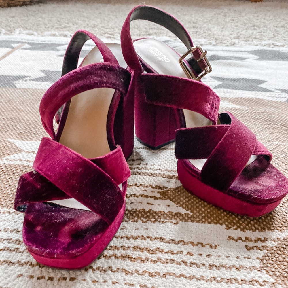 Mossimo Velvet Block Heel Sandals